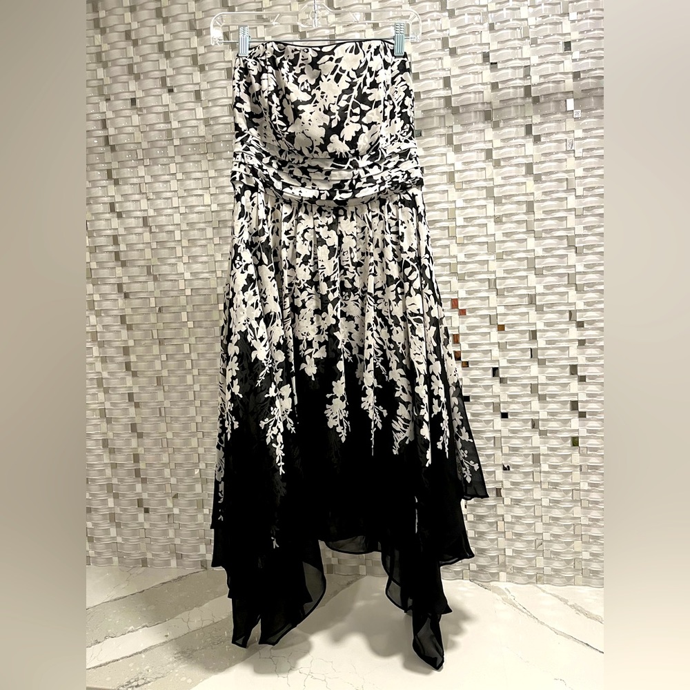 White House Black Market Floral Strapless Handkerchief Dress; size 8